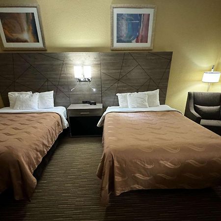 Quality Inn Near I-72 And Hwy 51 Forsyth Extérieur photo