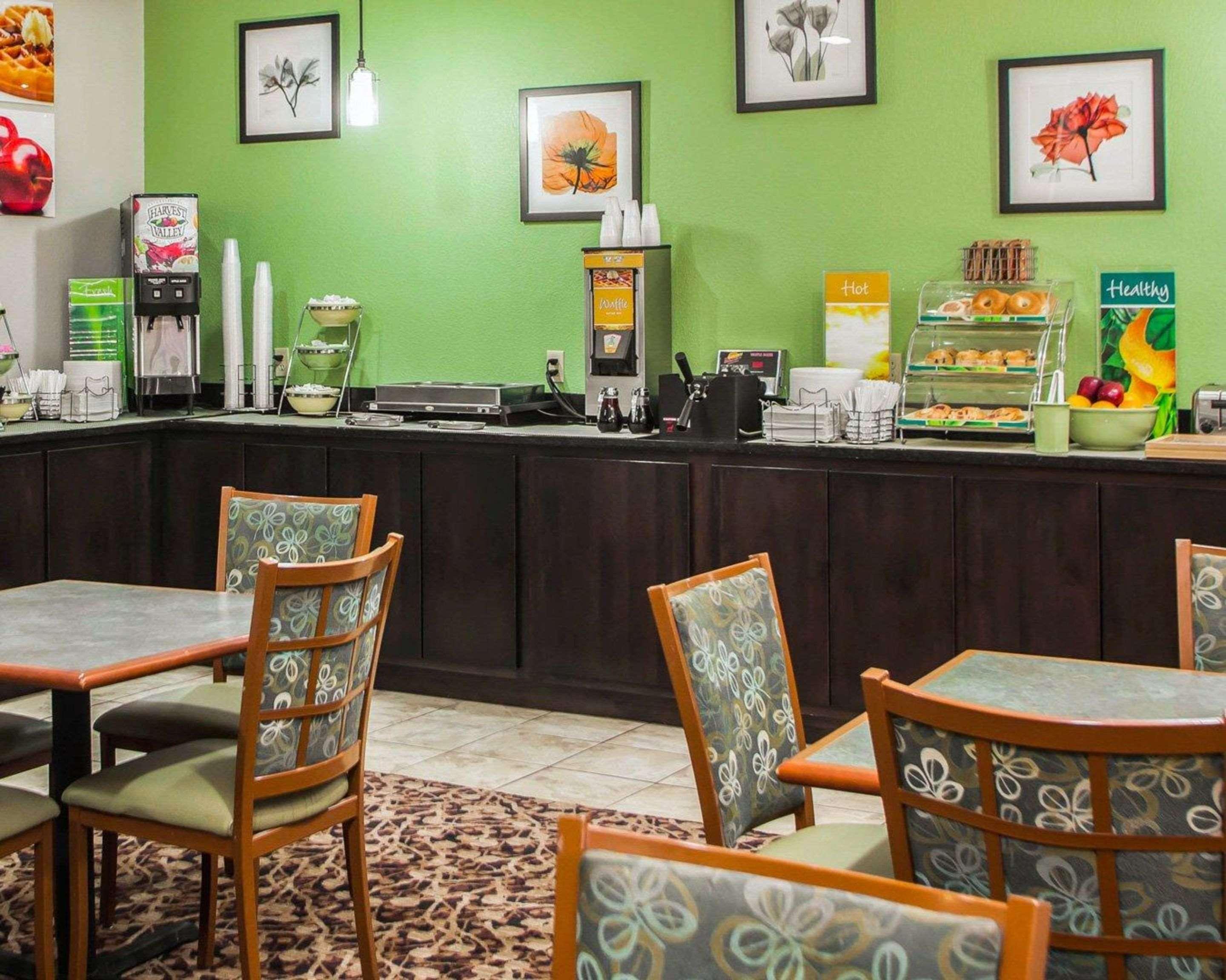 Quality Inn Near I-72 And Hwy 51 Forsyth Extérieur photo