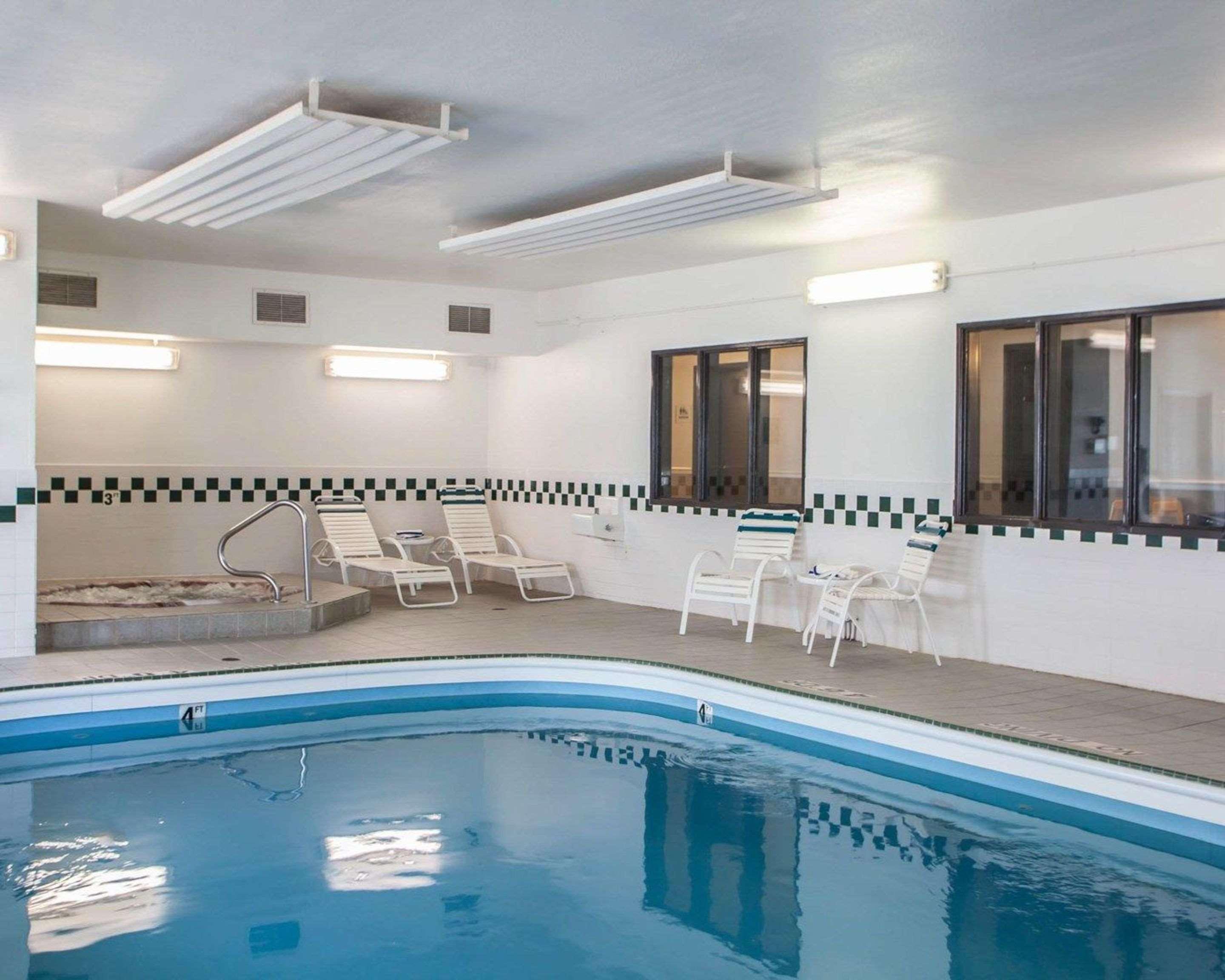 Quality Inn Near I-72 And Hwy 51 Forsyth Extérieur photo
