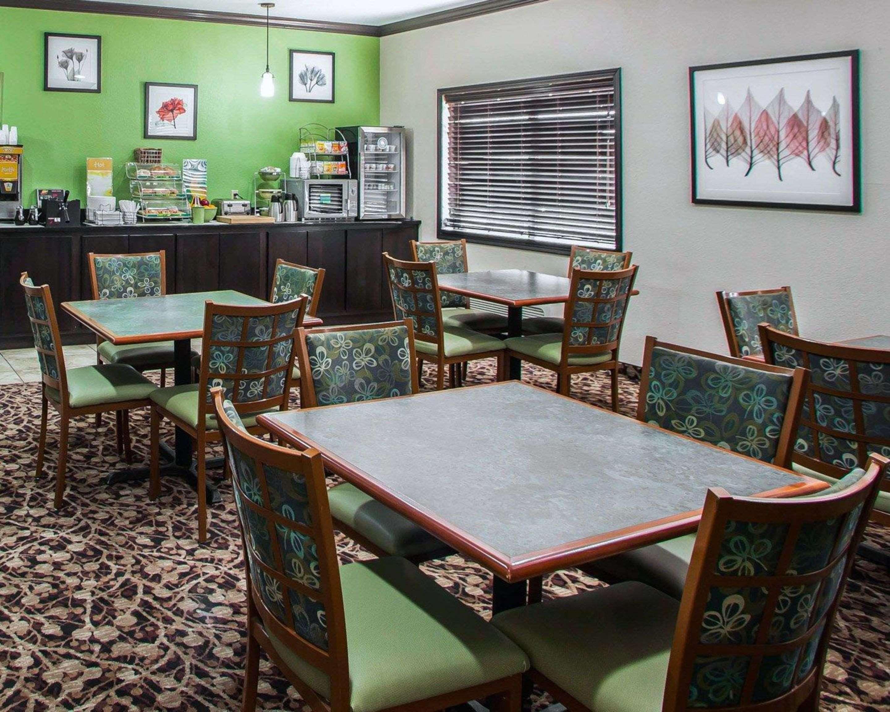 Quality Inn Near I-72 And Hwy 51 Forsyth Extérieur photo