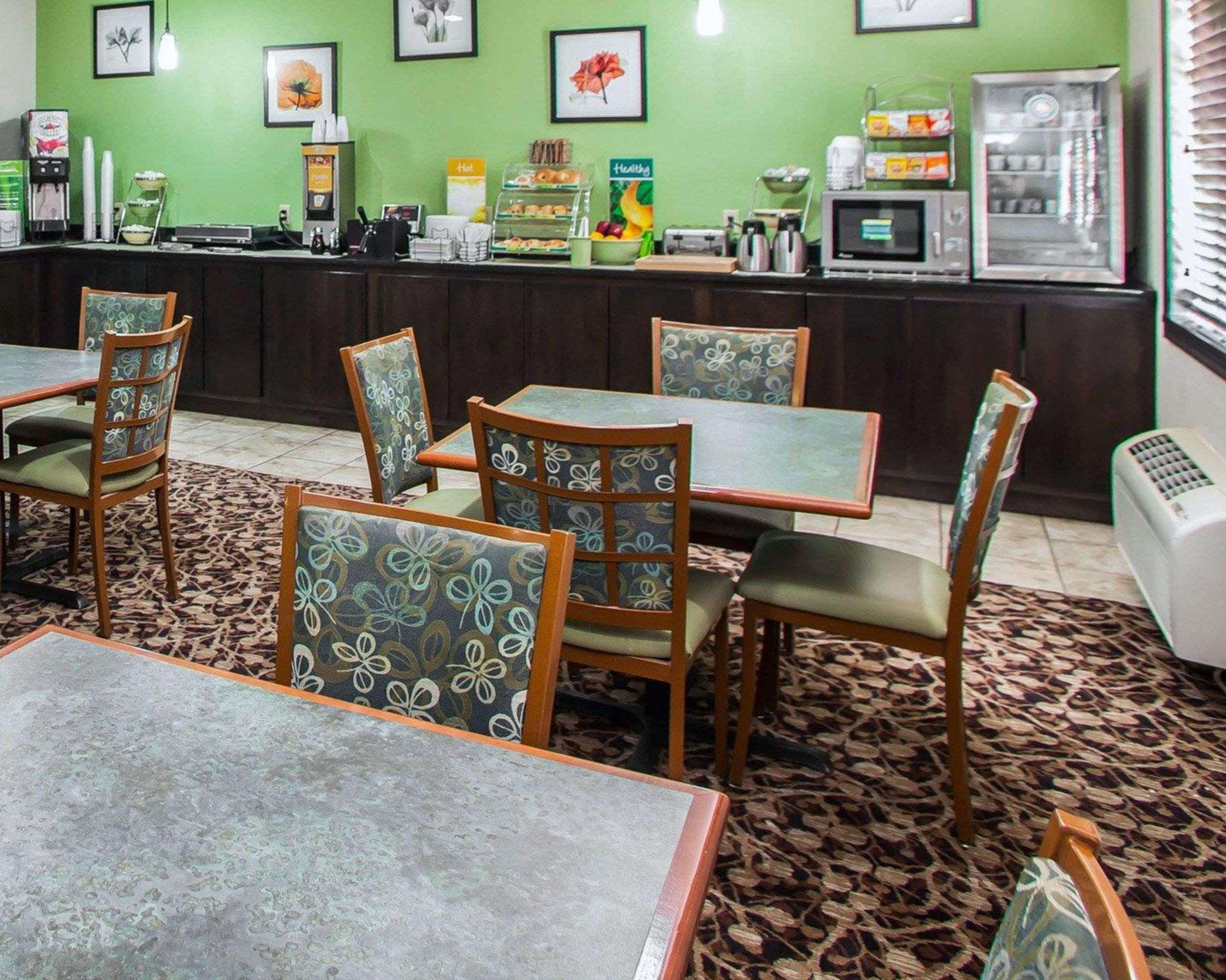 Quality Inn Near I-72 And Hwy 51 Forsyth Extérieur photo