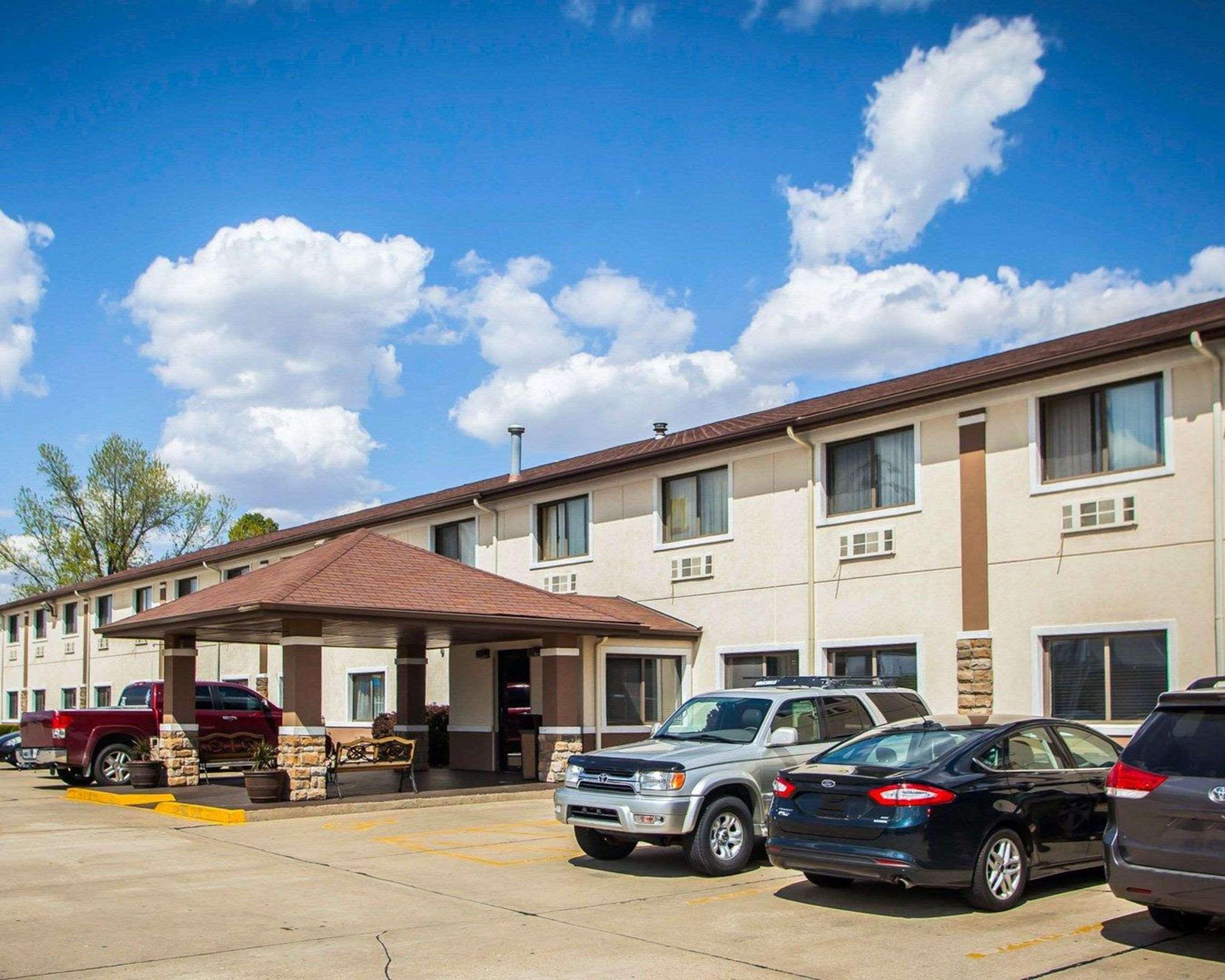 Quality Inn Near I-72 And Hwy 51 Forsyth Extérieur photo