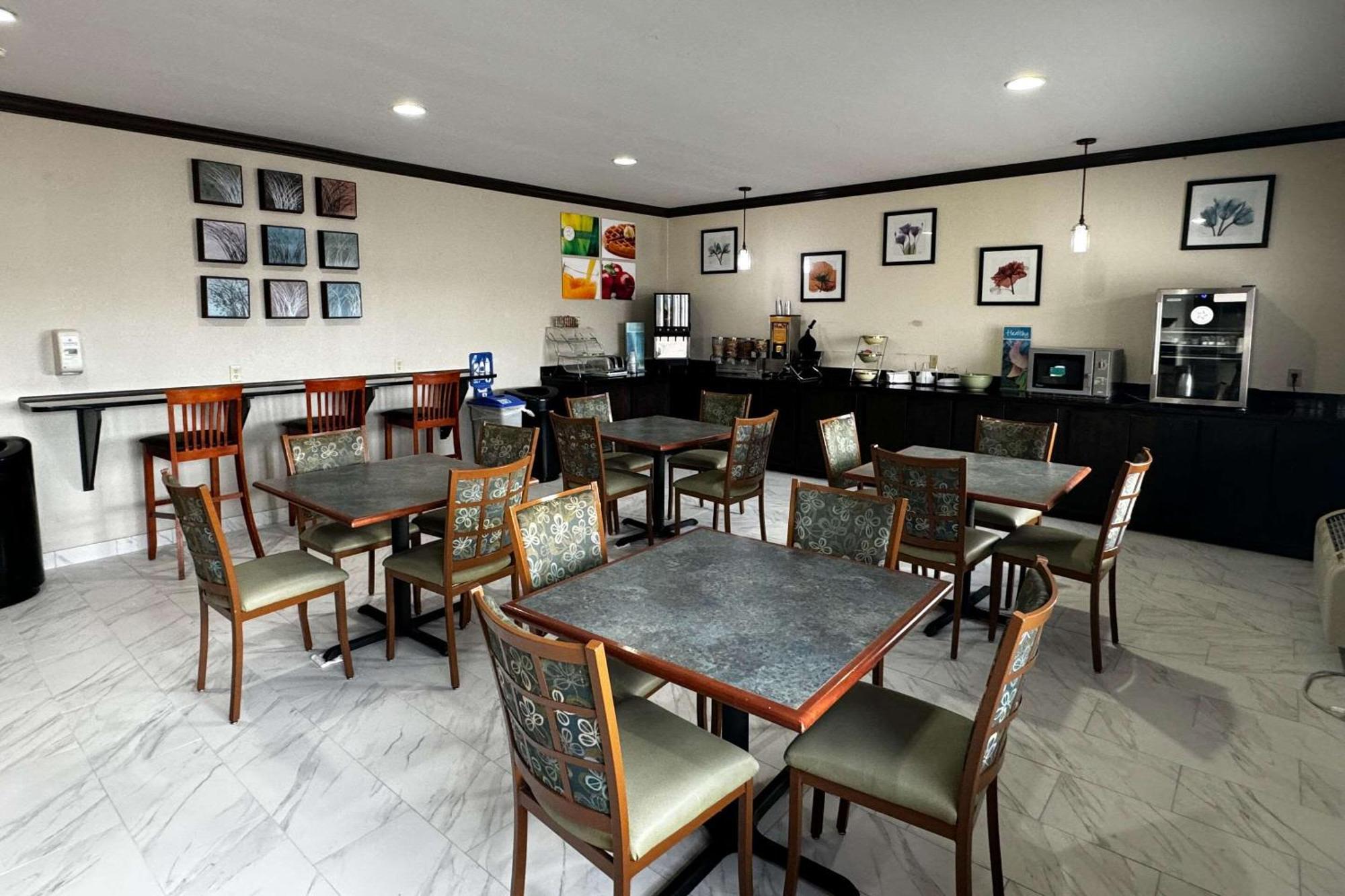 Quality Inn Near I-72 And Hwy 51 Forsyth Extérieur photo