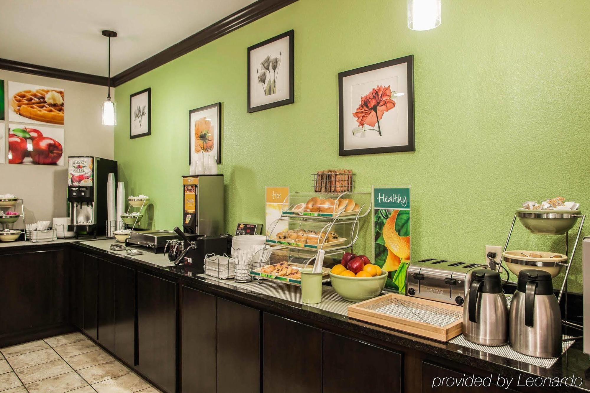 Quality Inn Near I-72 And Hwy 51 Forsyth Extérieur photo