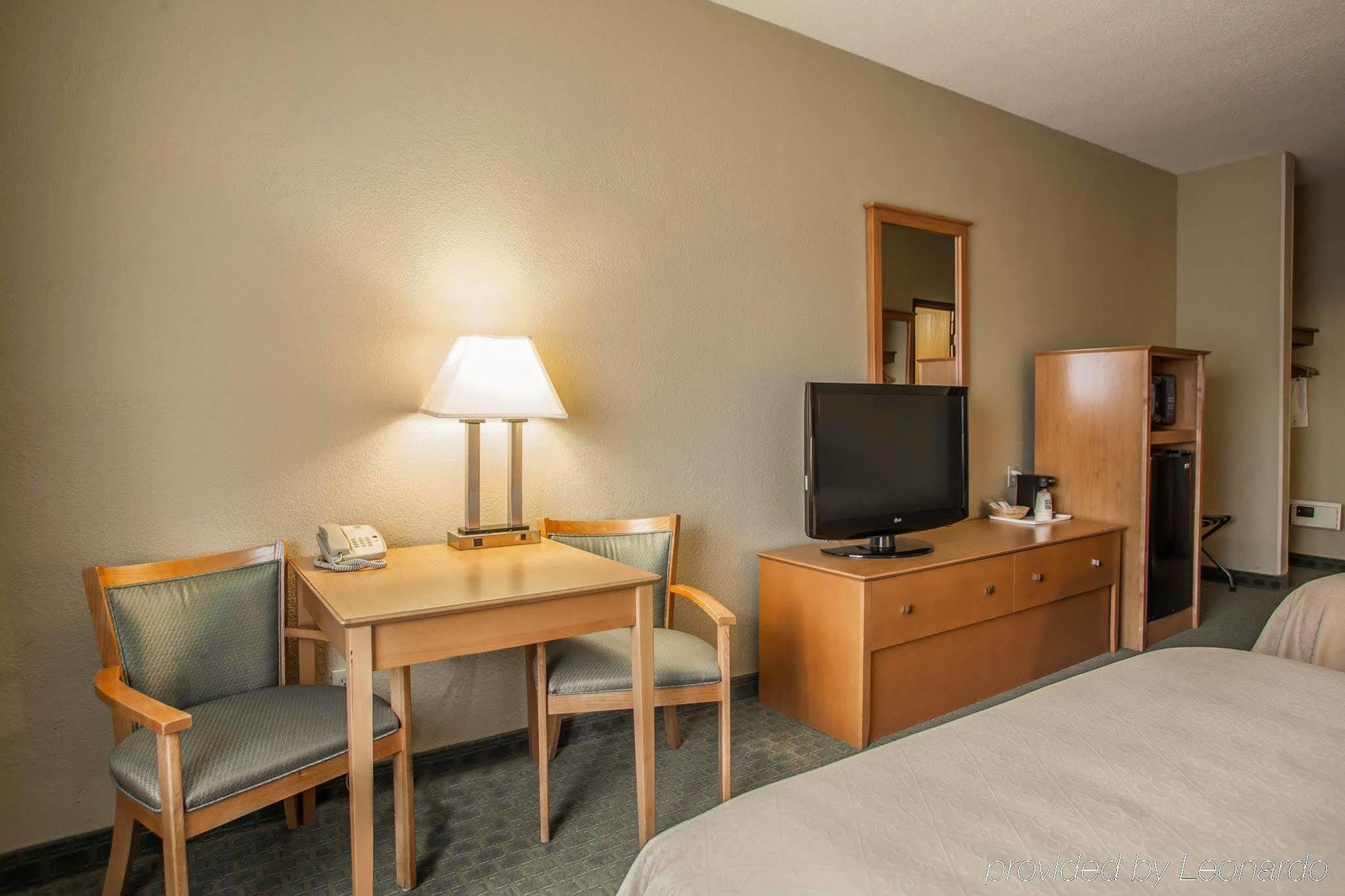 Quality Inn Near I-72 And Hwy 51 Forsyth Extérieur photo
