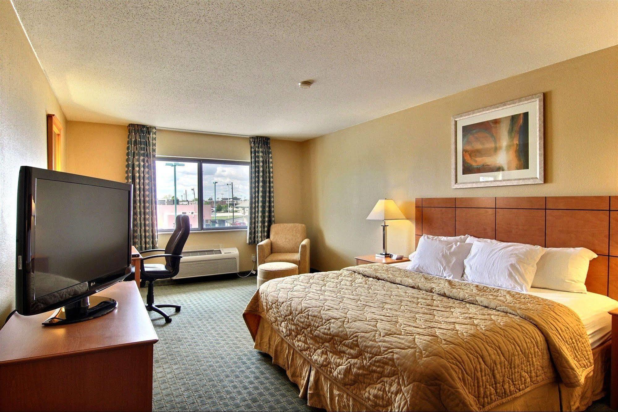 Quality Inn Near I-72 And Hwy 51 Forsyth Extérieur photo